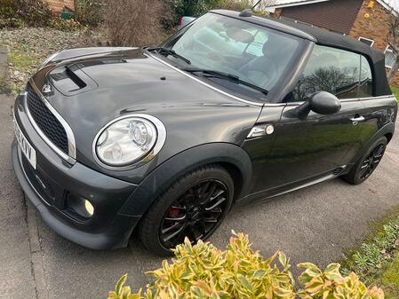 MINI CONVERTIBLE 1.6 John Cooper Works Convertible